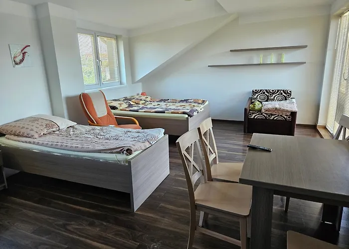 Glebina Πανσιόν Jarosławiec